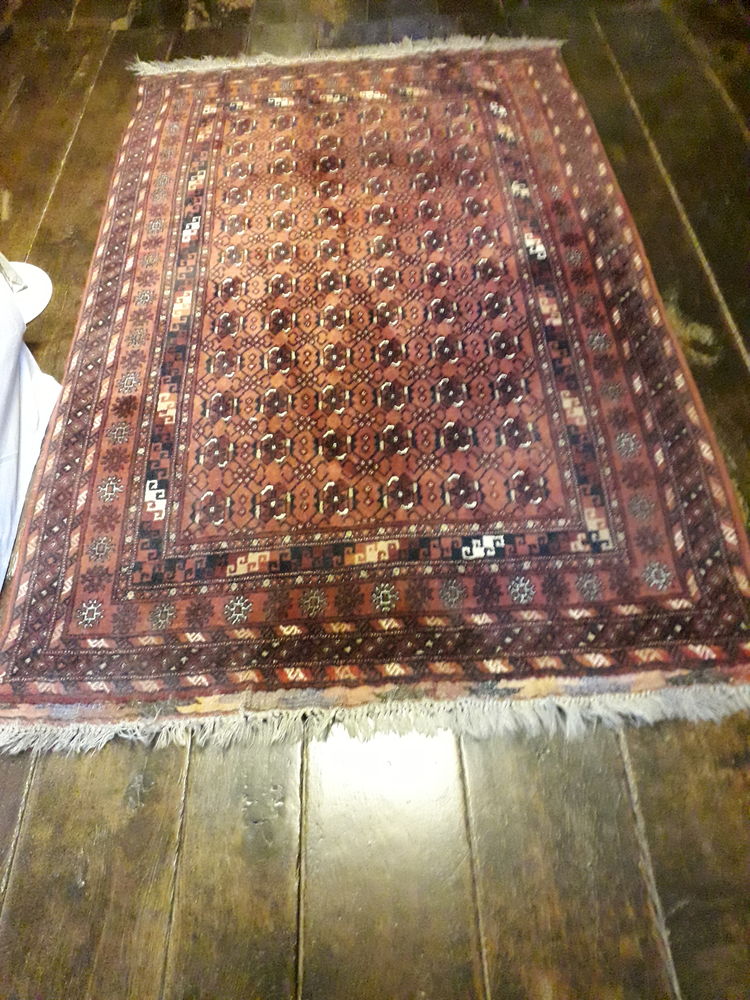 Ancien tapis motifs orientaux , vintage , Ref 3 200 Saint-L�ger-la-Montagne (87)