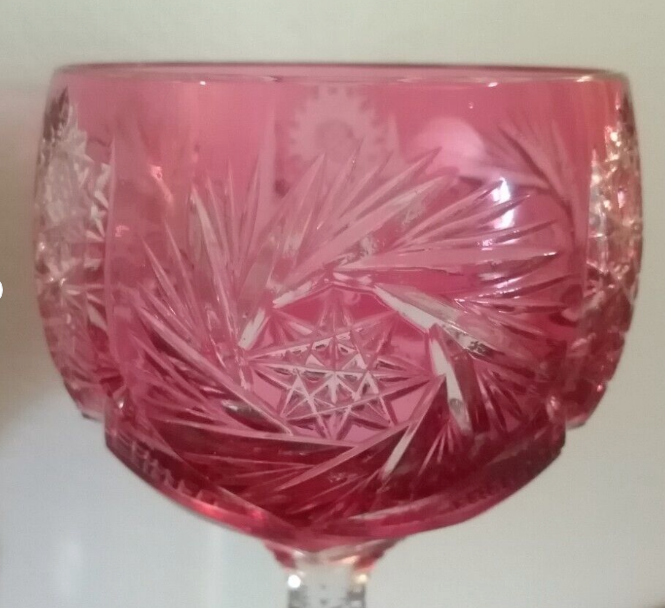 1 ANCIEN VERRE A VIN CRISTAL DOUBLE ht 19 cm couleur rose fr 100 Roquefort-les-Pins (06)