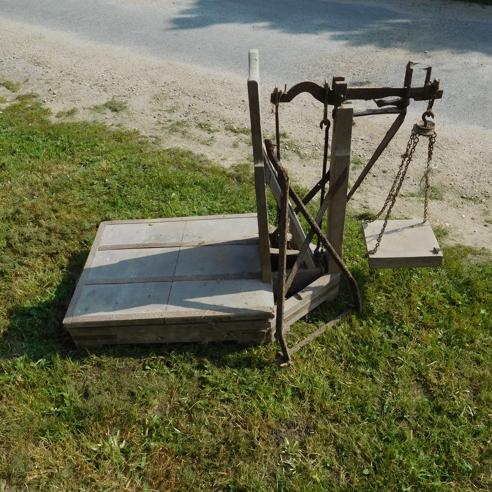 Ancienne balance agricole 20 Saint-Mathurin-sur-Loire (49)