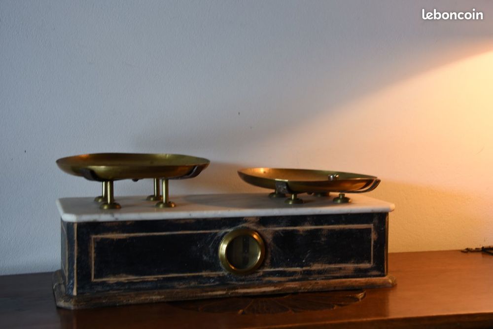 Ancienne Balance ROBERVAL De Boulanger 40 Trensacq (40)