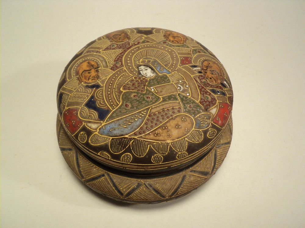 Ancienne Boite Fa�ence de Satsuma Japon 60 Loches (37)