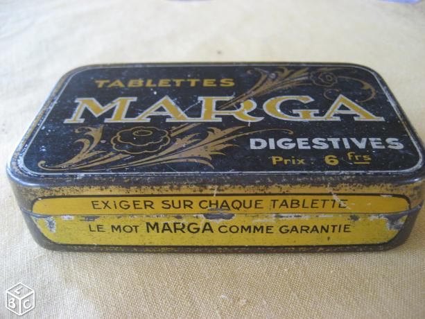 Ancienne boite m�tal tablettes MARGA 10 Nyons (26)