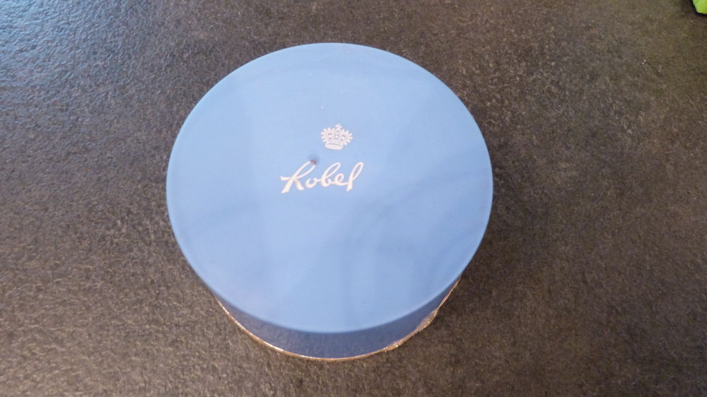 Ancienne boite poudre DE MARQUE  ROBEL  poudrier 10 �cuisses (71)
