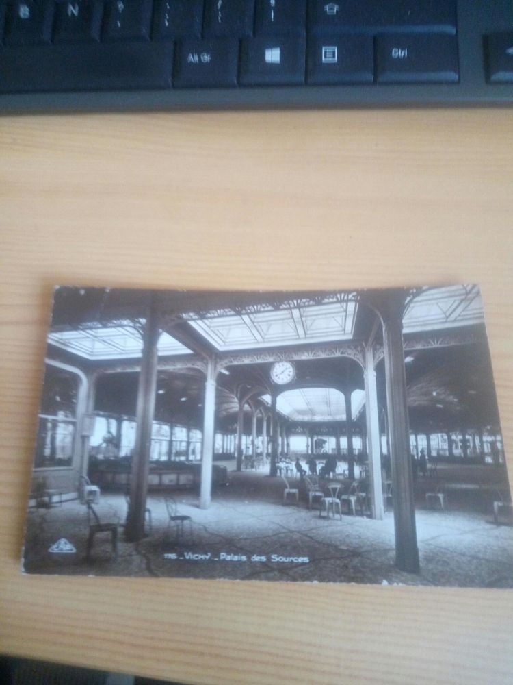 ANCIENNE CARTE POSTALE DE VICHY 5 Levainville (28)