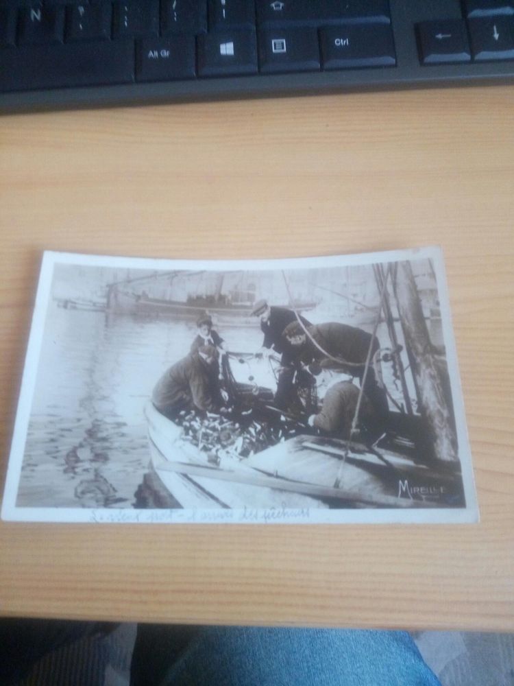 ANCIENNE CARTE POSTALE ANNEE 1930 RETOUR DES PECHEURS AU POR 15 Levainville (28)