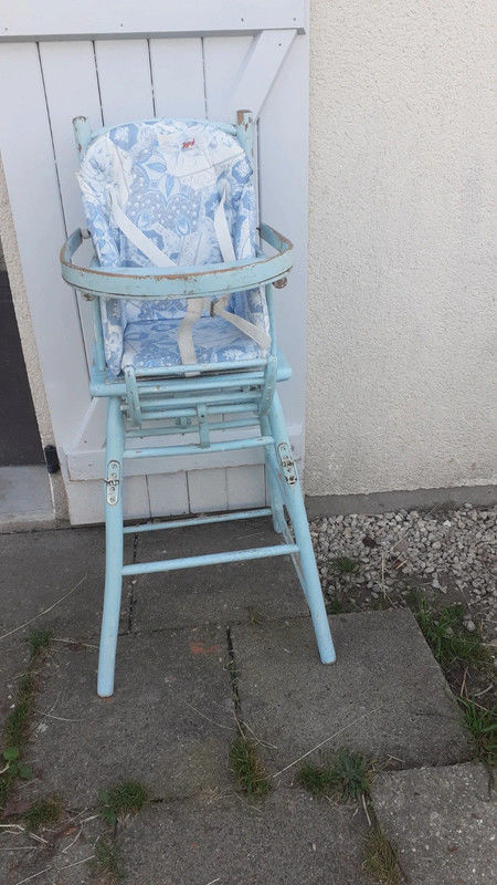 Une ancienne chaise haute 15 Lamotte-Beuvron (41)