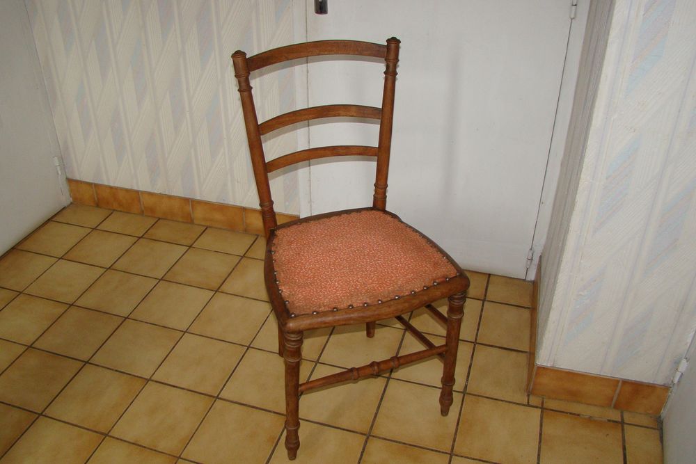 Ancienne chaise Napol�on III
40 Gargenville (78)