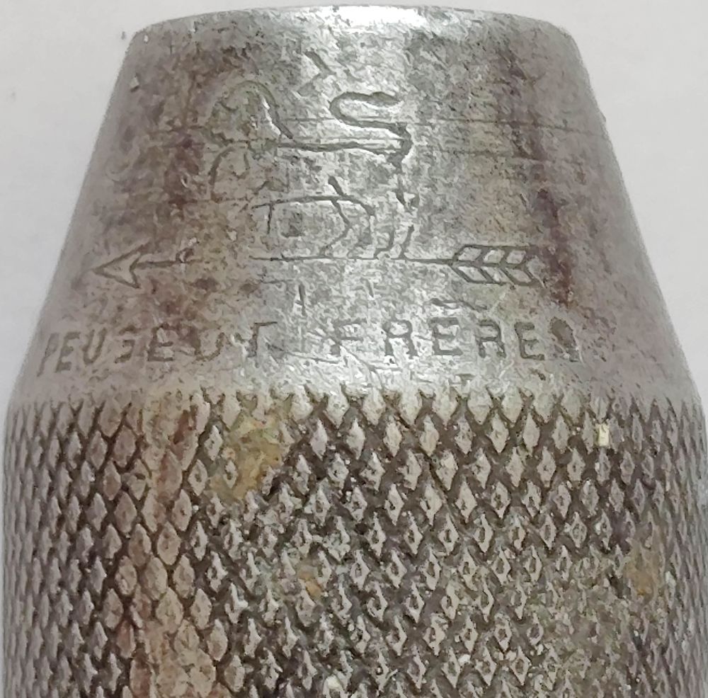 Ancienne chignole � main  Peugeot Fr�res  37 Pontoise (95)