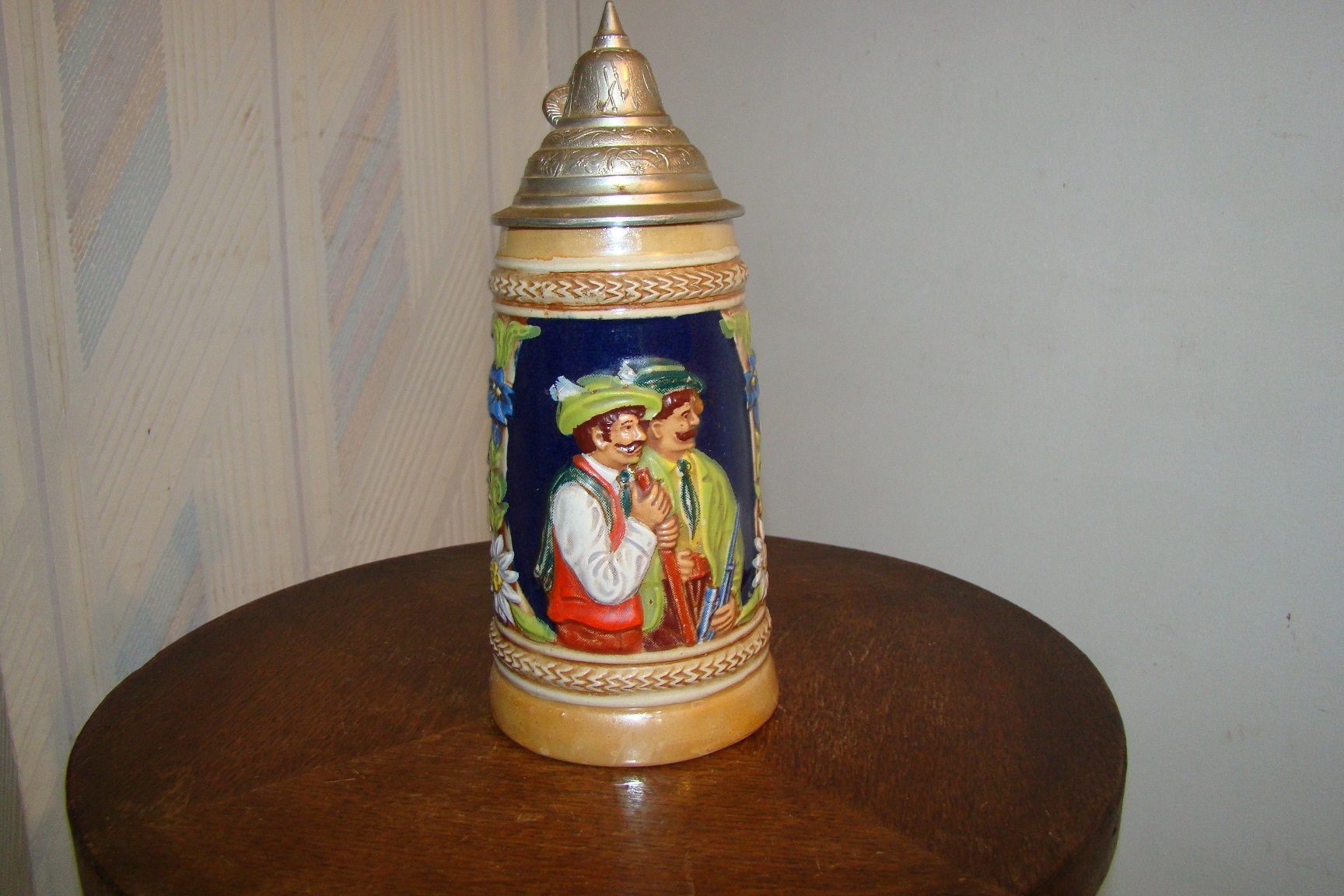 Ancienne chope � bi�re allemande en gr�s (Gerz) - vintage
15 Gargenville (78)