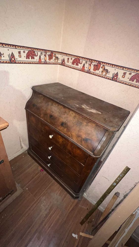 Ancienne commode de toilette 200 Fl�vy (57)