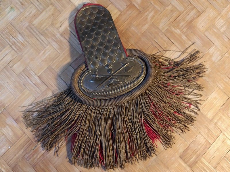 Ancienne �paulette Sapeurs Pompiers XIX�me
40 Loches (37)