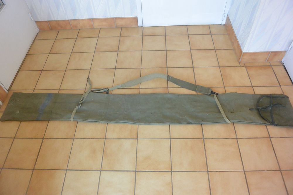 Ancienne housse militaire � skis (2 m) - vintage  40 Gargenville (78)