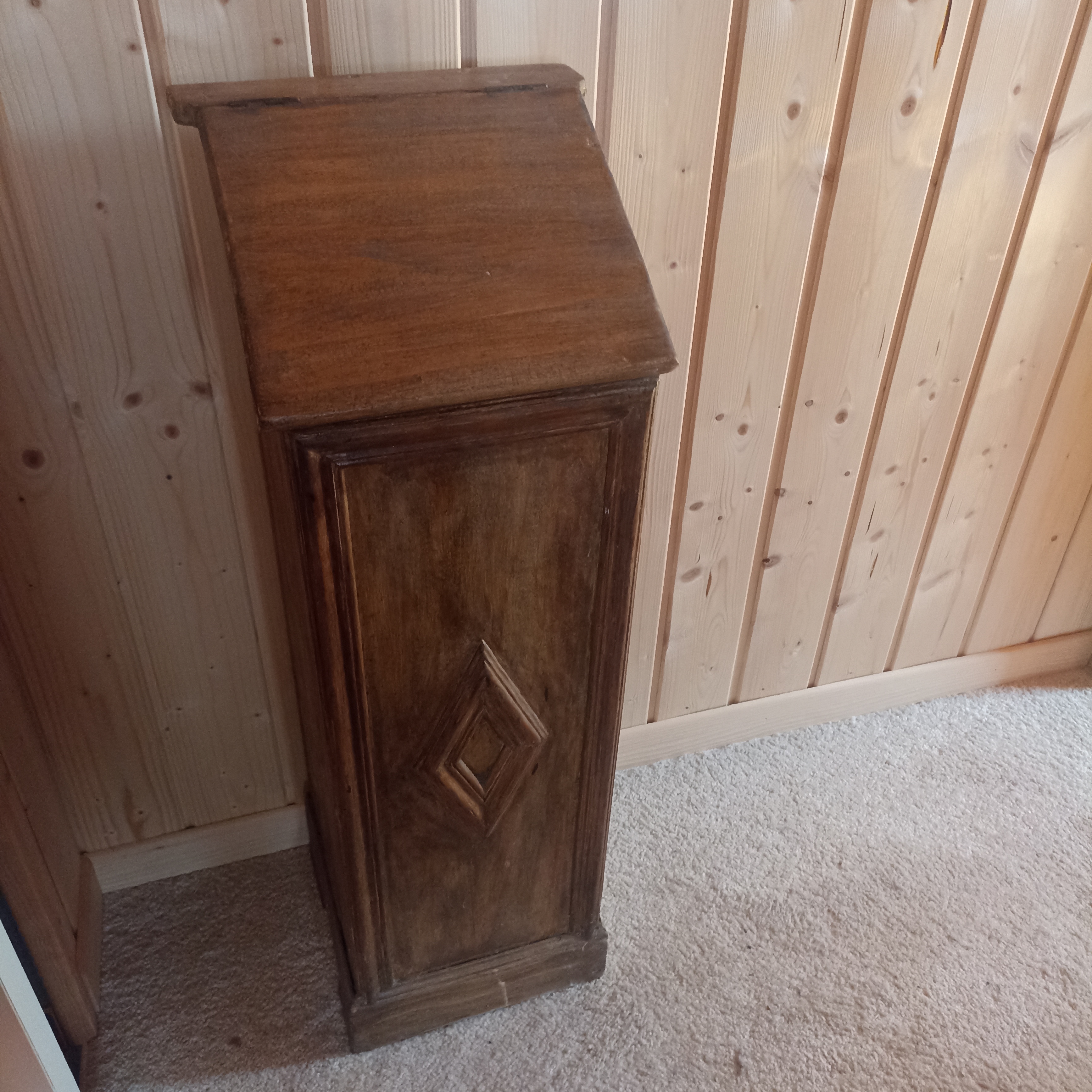 Ancienne huche � pain 10 Anjoutey (90)