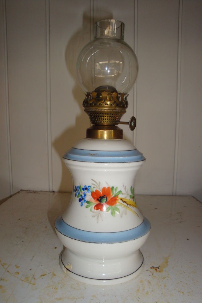 ancienne lampe a p�trole 20 Quesnoy-sur-De�le (59)