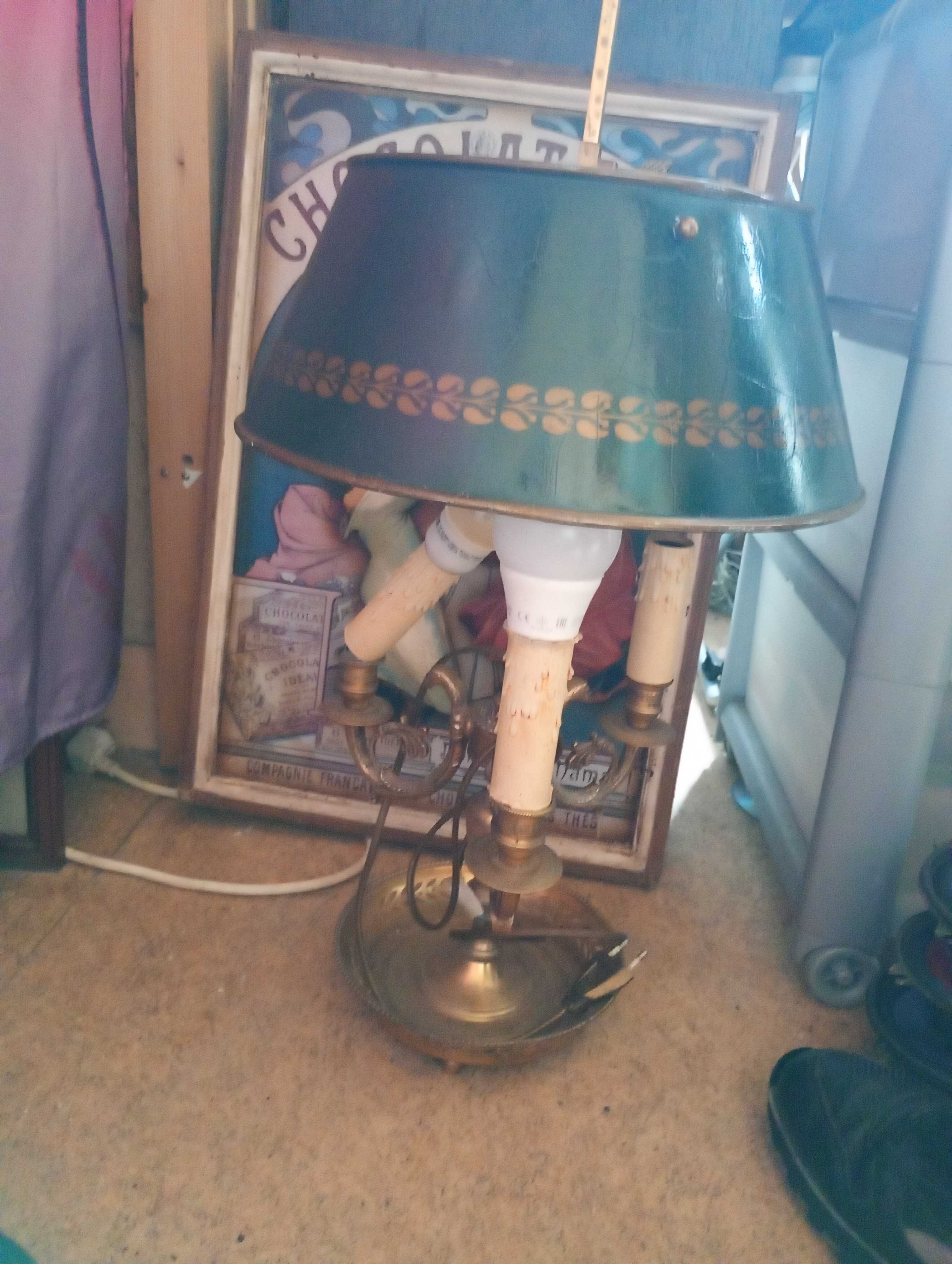 ancienne lampe 150 �pinay-sur-Seine (93)