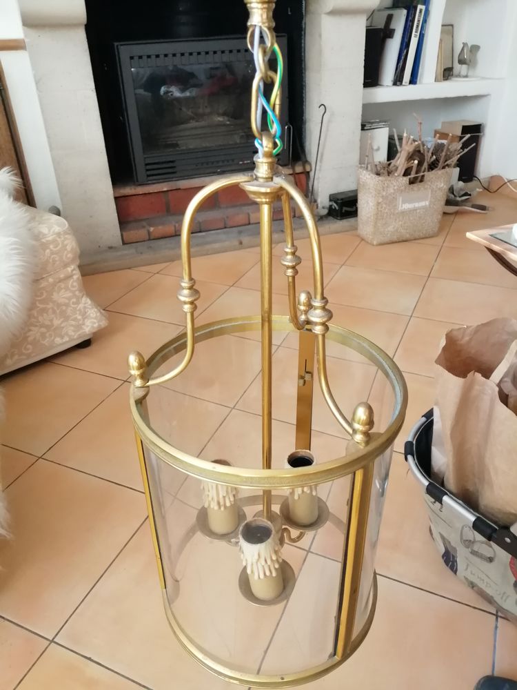 ancienne lanterne dite  de couloir . 150 P�gomas (06)