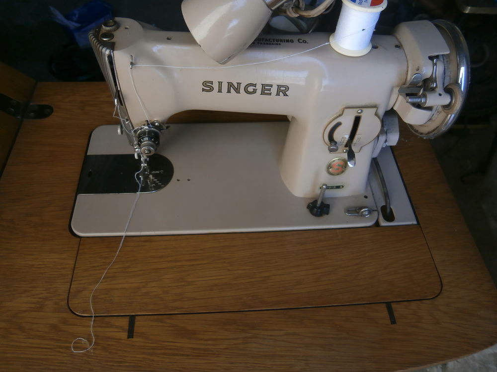 ANCIENNE MACHINE A COUDRE 200 Leval (59)