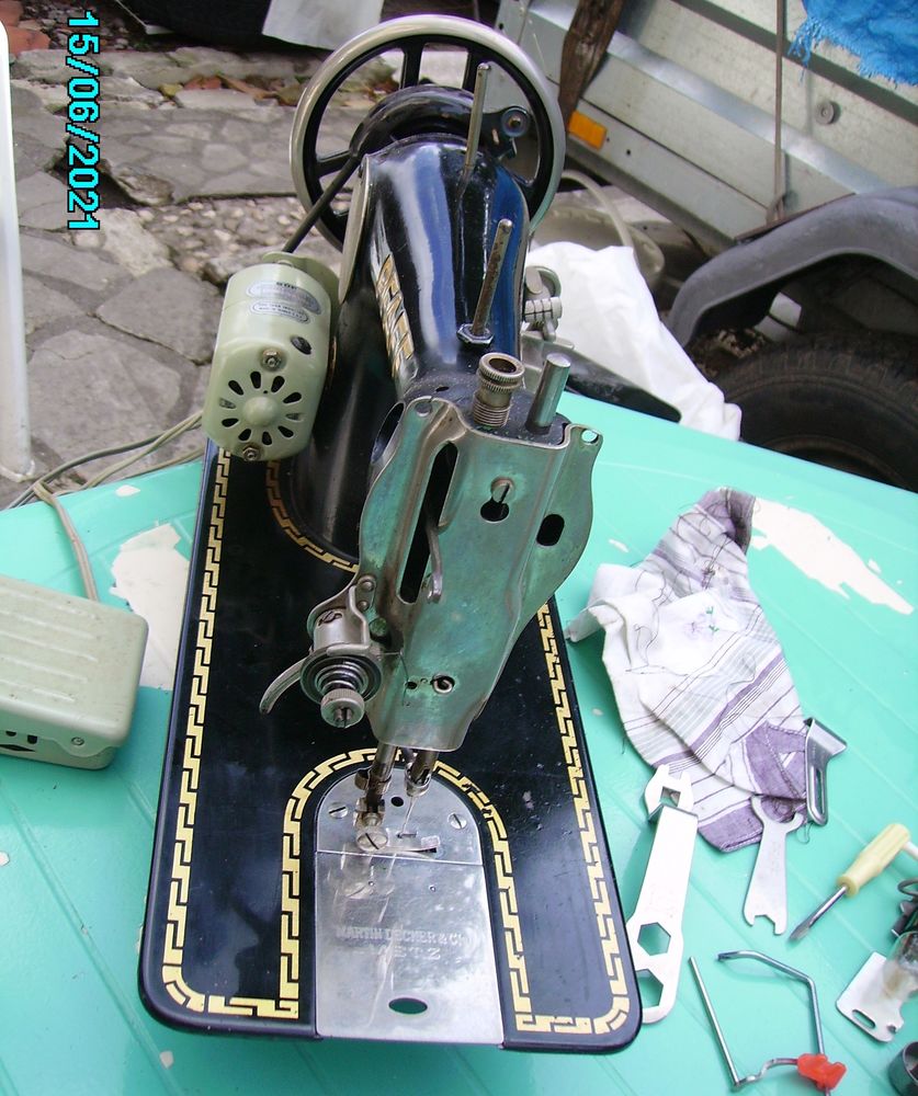 Ancienne Machine � coudre   PFAFF 31  30 Rosi�res-aux-Salines (54)