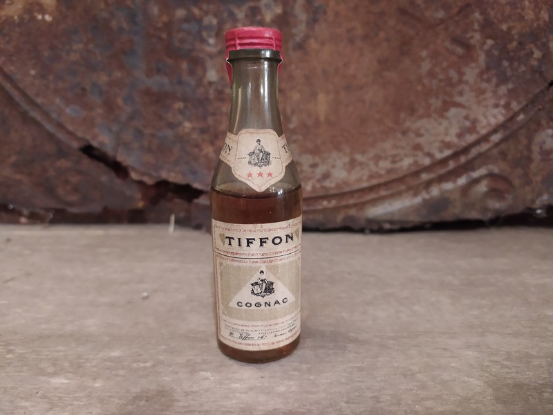 Ancienne Mignonnette Cognac Tiffon Jarnac
0 Loches (37)