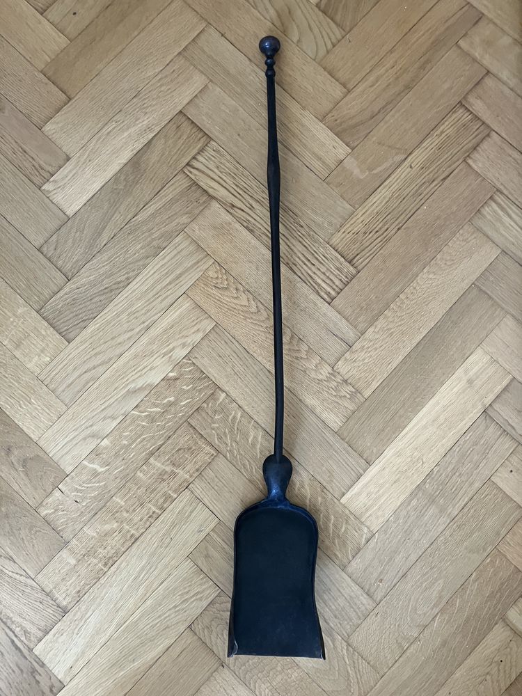 Ancienne pelle de chemin�e 10 Vaucresson (92)