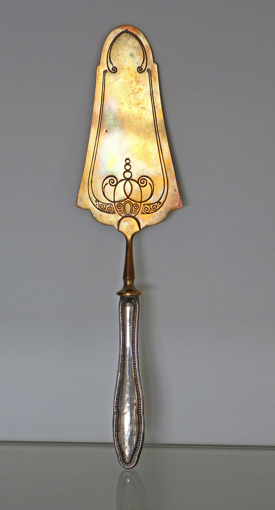 Ancienne pelle � tarte en m�tal argent� 20 Fillinges (74)