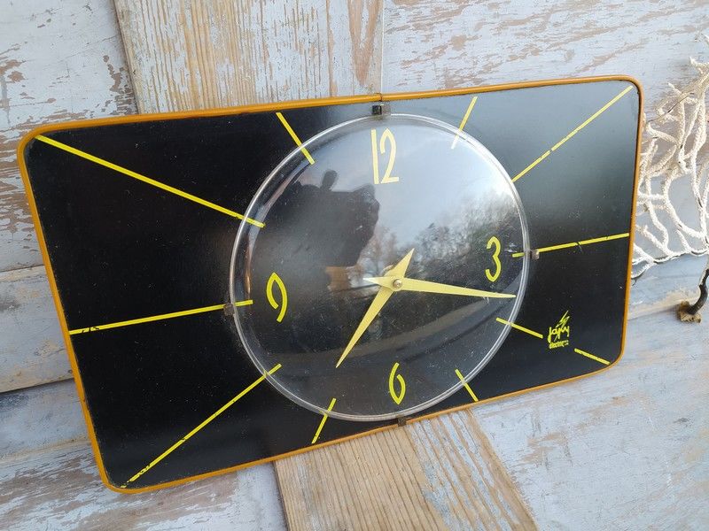 Ancienne Pendule Japy Noire et Jaune Vintage
50 Loches (37)