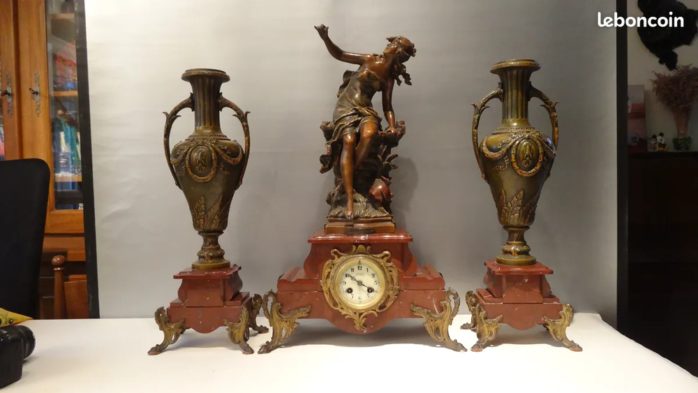 Ancienne pendule en r�gule et marbre 150 Toulouse (31)