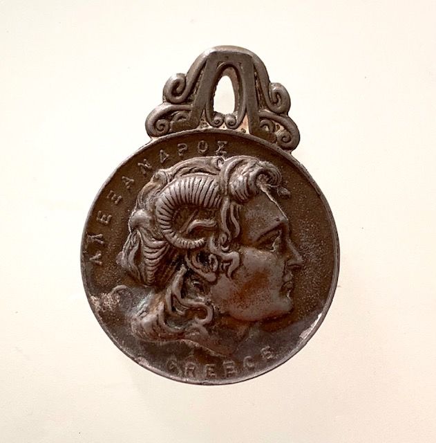 ANCIENNE PINCE � LETTRES GR�CE CHAR CHEVAUX vintage 35 Nice (06)