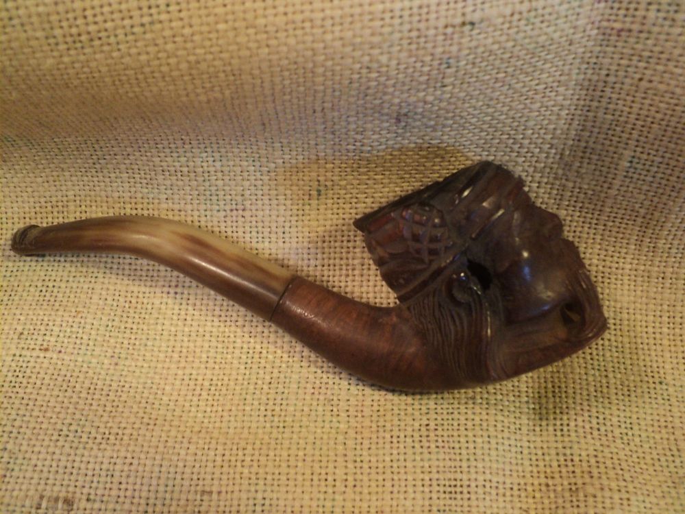 Ancienne Pipe Bois Sculpt� T�te de Gaulois D�but XX�me. 25 Loches (37)