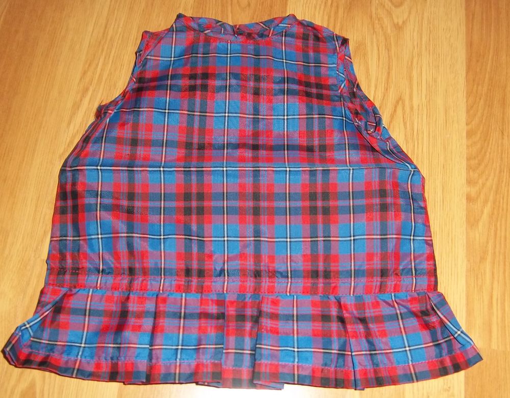 Ancienne robe nylon pour poup�e 5 Colombier-Fontaine (25)