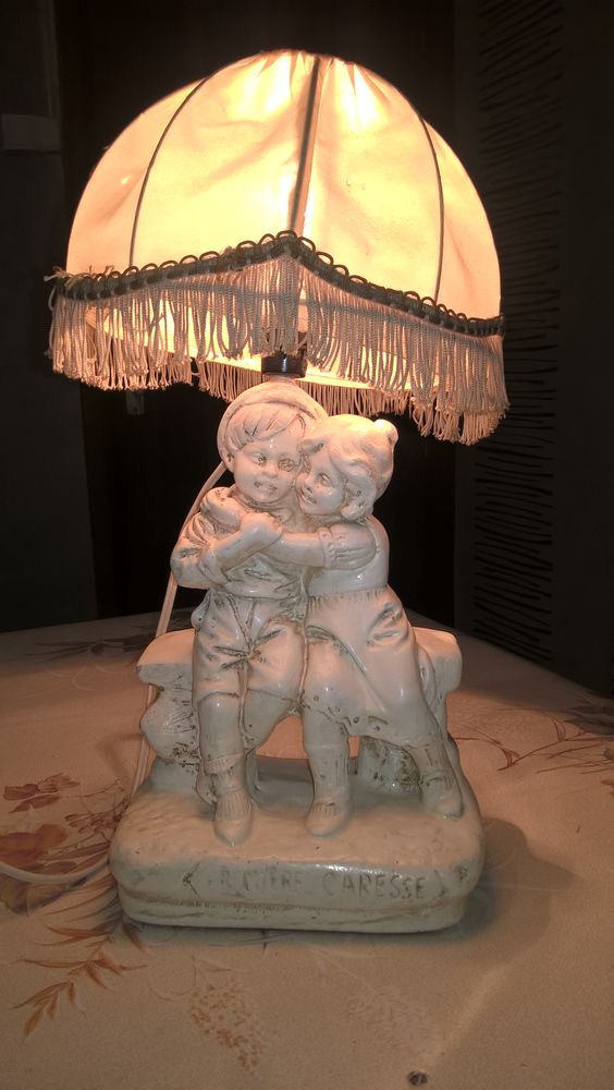 Ancienne statuette/lampe art-d�co  PREMI�RE CARESSE  PACINI. 15 Flers-en-Escrebieux (59)