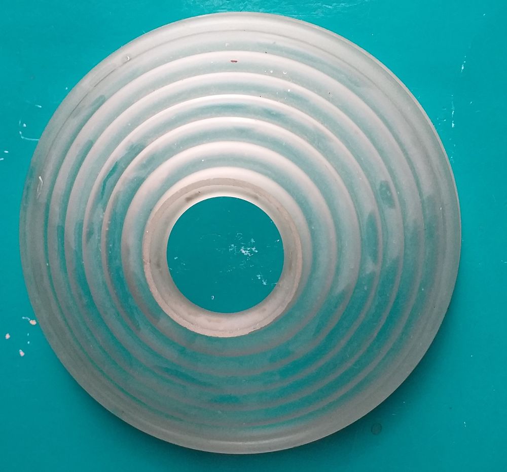 Ancienne suspension, abat jour opalescent 9 Montauban (82)