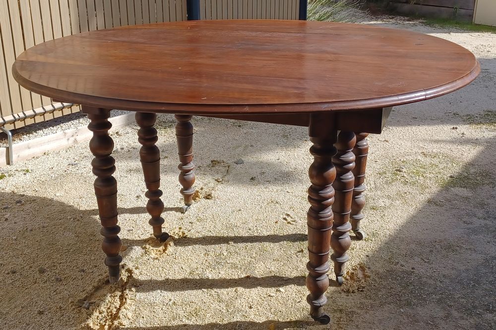 Ancienne table ronde en bois massif 80 Saint-Mamert-du-Gard (30)