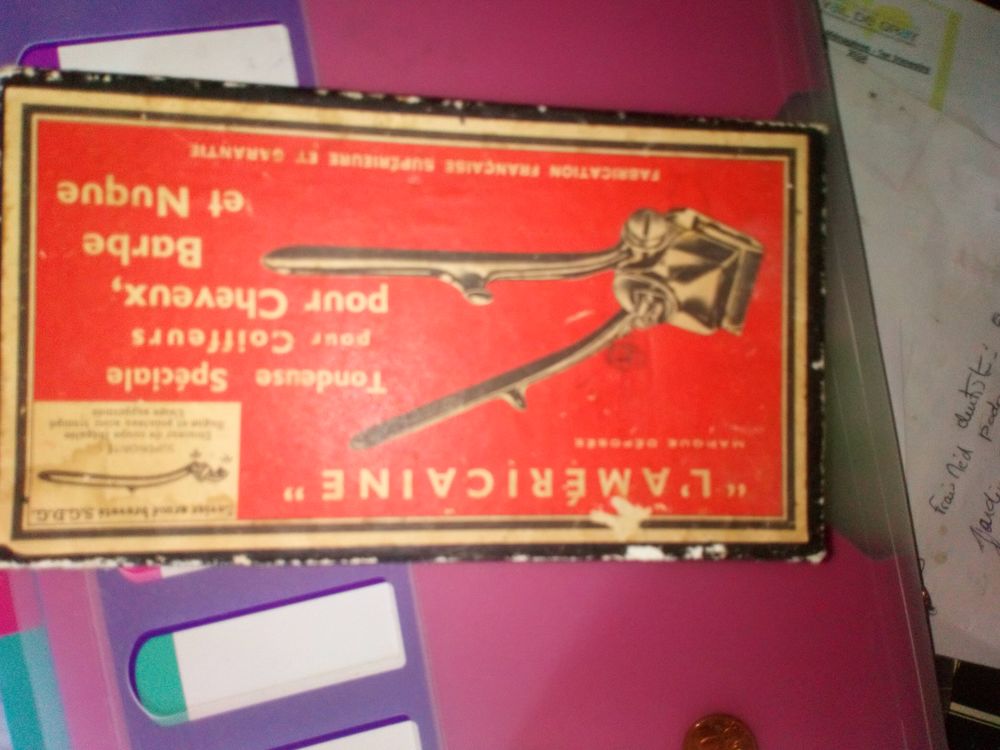 ANCIENNE TONDEUSE L AMERICAINE 10 Battrans (70)