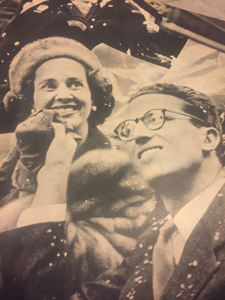 Anciennes revues: les souverains belges � la une 2 Soissons (02)