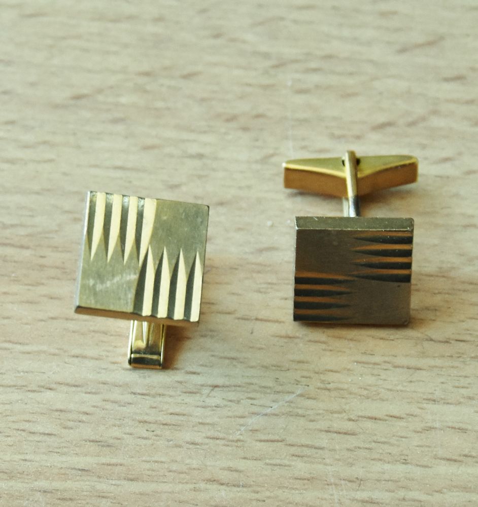 Anciens boutons de manchettes.Plaqu� or. Tr�s bon �tat. 20 Gujan-Mestras (33)