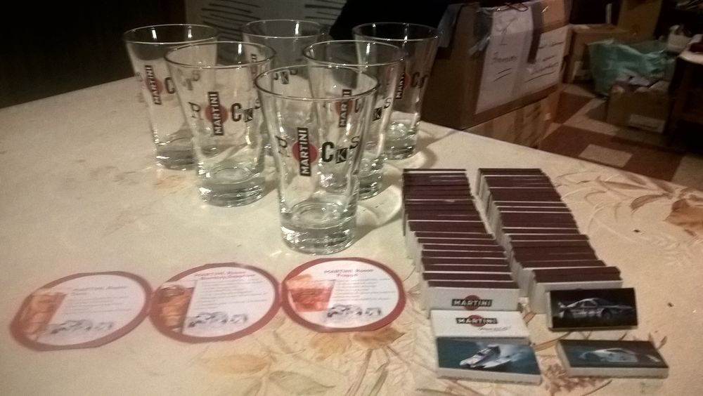 Anciens objets publicitaires  MARTINI . 12 Flers-en-Escrebieux (59)