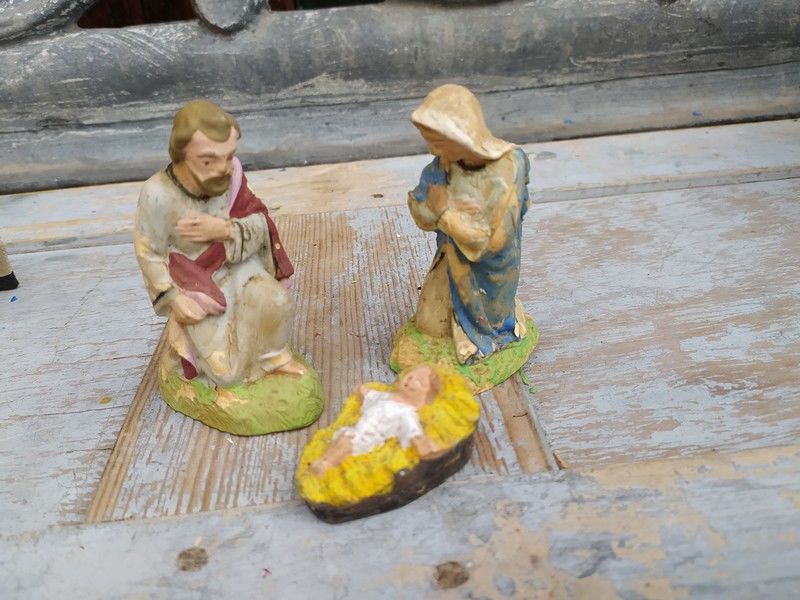 Anciens Santons Devineau Joseph, Marie, Jesus Cr�che No�l 
28 Loches (37)