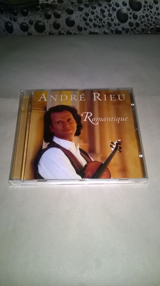 CD André Rieu
Romantic moments
1988
Excellent etat
Love  5 Talange (57)