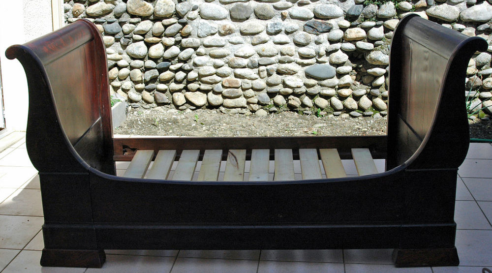 Lit angle ancien 65 Soues (65)