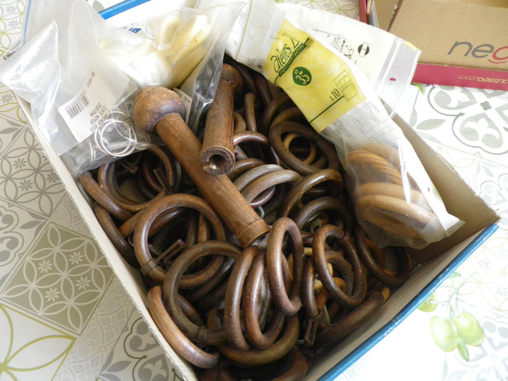 anneaux rideaux bois 15 Dijon (21)