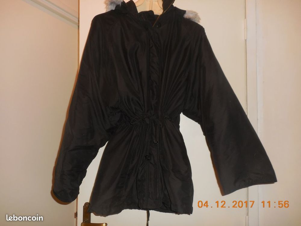 anorack molletonn� noir taille 46 48
15 S�te (34)