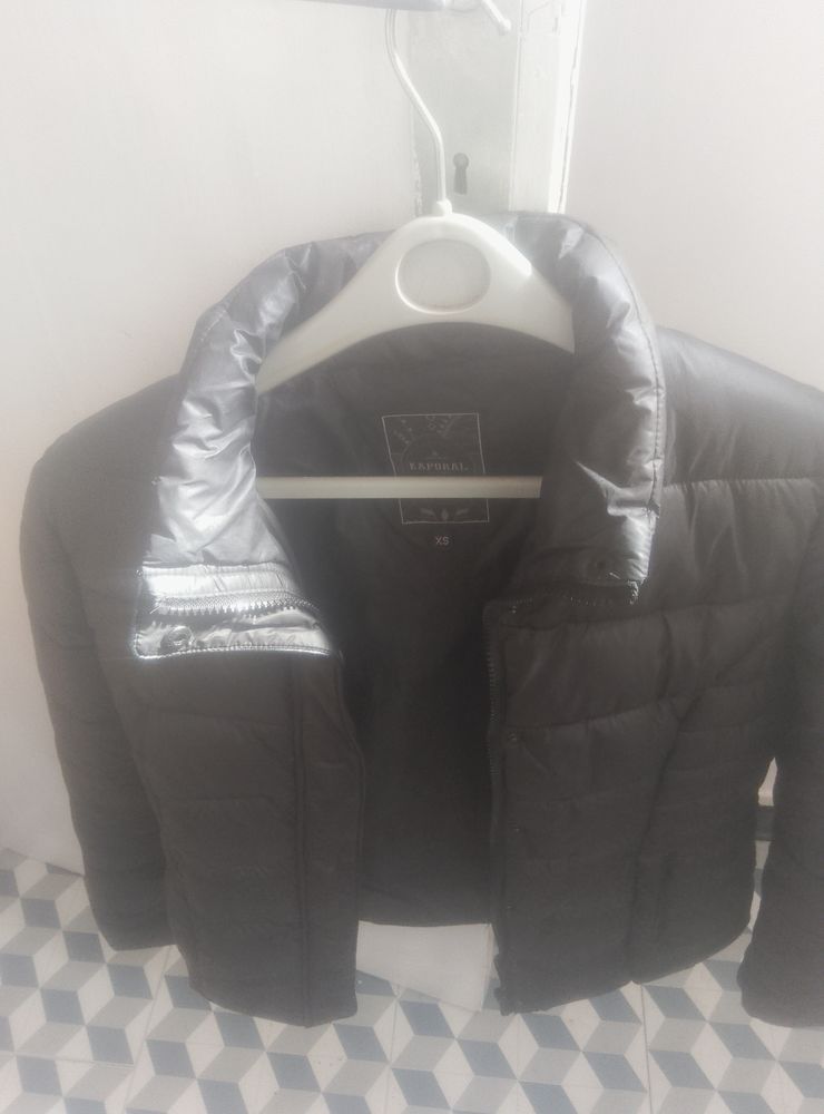 Anorak capuche noir Kaporal 50 Douarnenez (29)