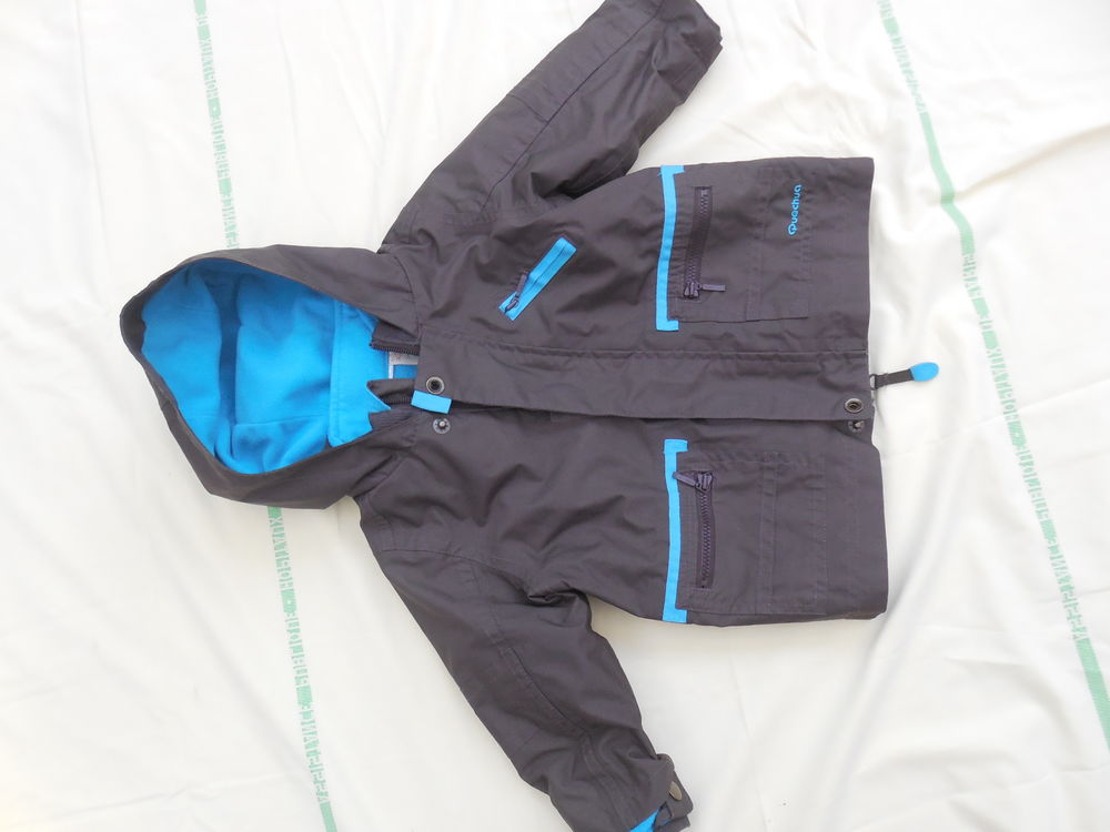 ANORAK   d�catlhon  (genre ski ) 5 Pontault-Combault (77)