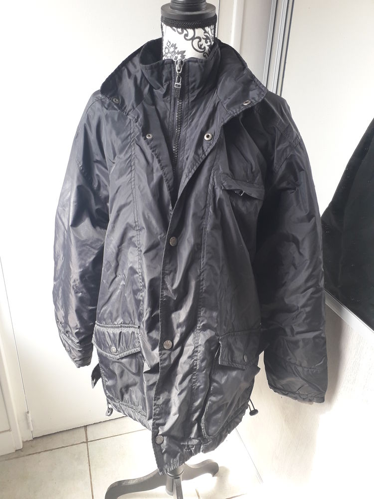 anorak noir 8 Cond�-sur-Aisne (02)