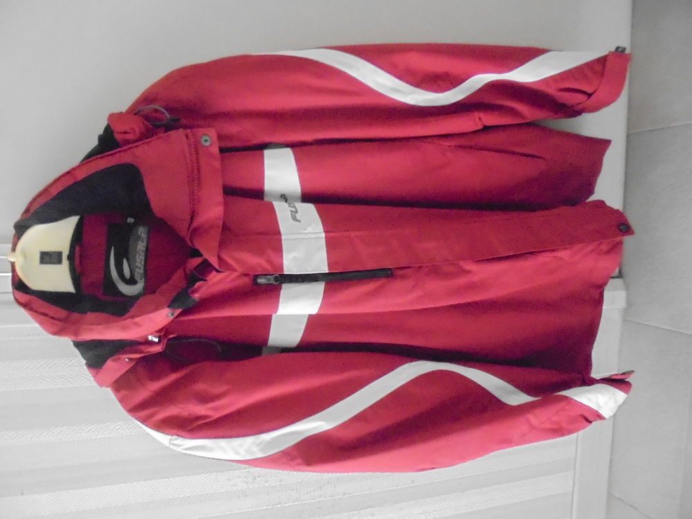 ANORAK  TAILLE 48 SERVI UNE FOIS 20 Sisteron (04)