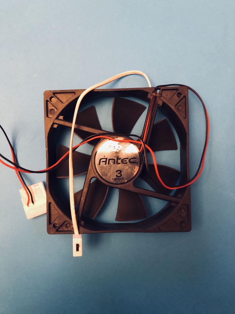 Antec3 Ventilateur boitier tour ANTEC 3 12 Fontenay-le-Fleury (78)