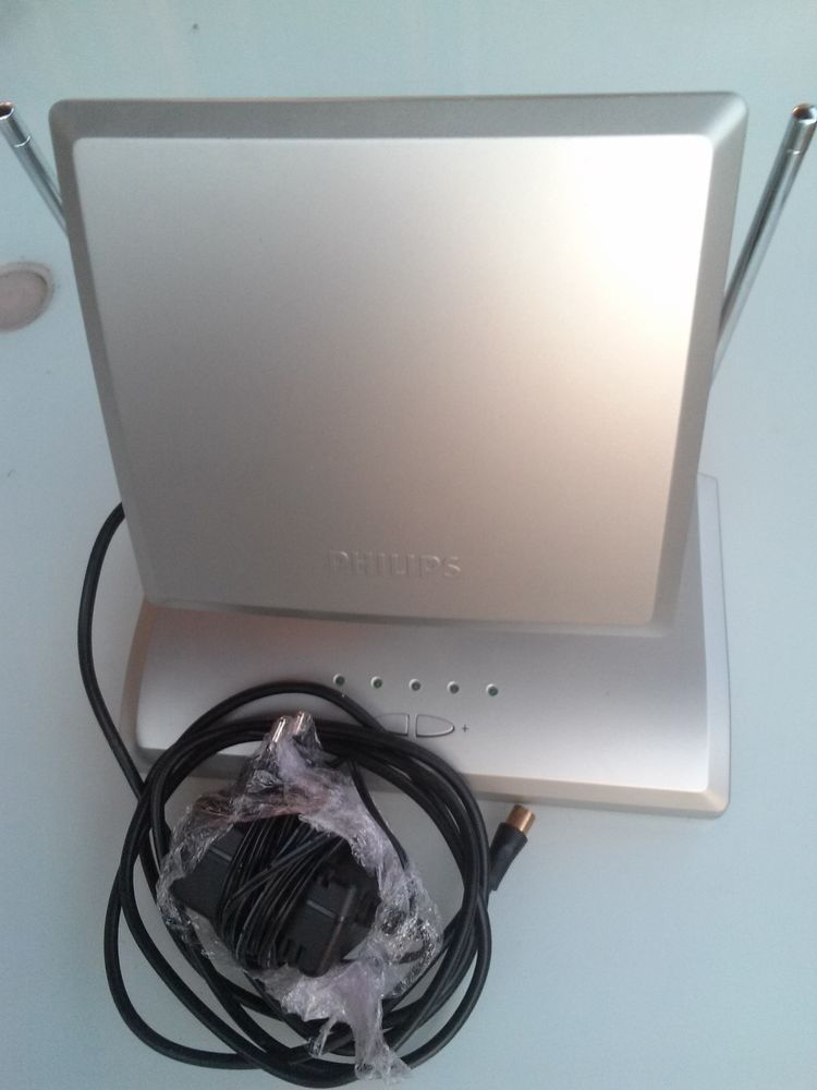  Antenne amplifi�e Philips  46dB UHF / VHF / FM 25 Aucamville (31)