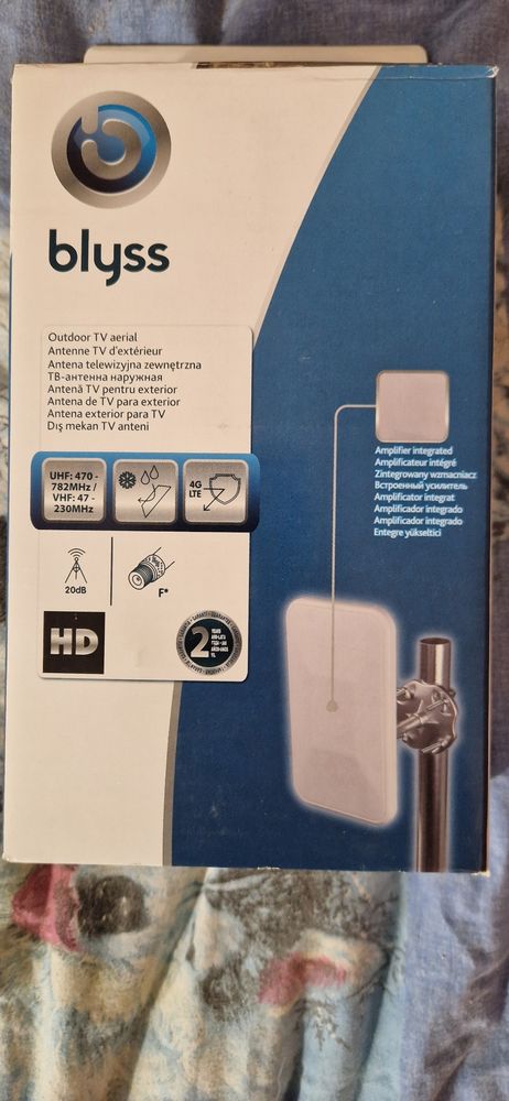 Antenne ext�rieure design UHF/VHF 25 Doussay (86)