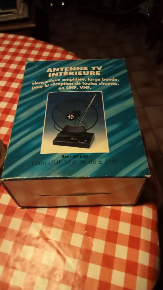 antenne TV int�rieure 5 Pleslin-Trigavou (22)